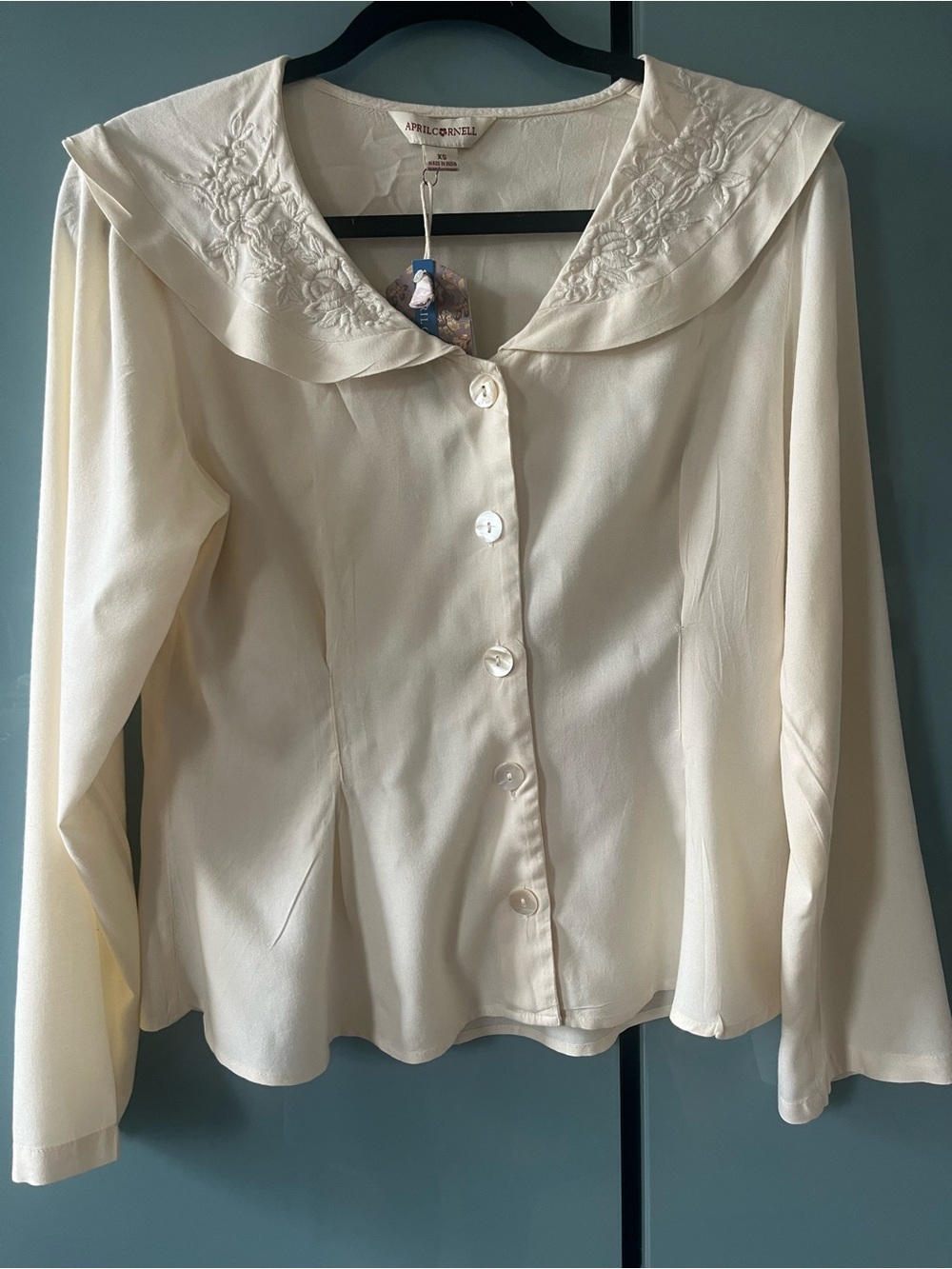 NWT Chloe style April Cornell Cream Embroidered Sailor-Collar Button Blouse, XS